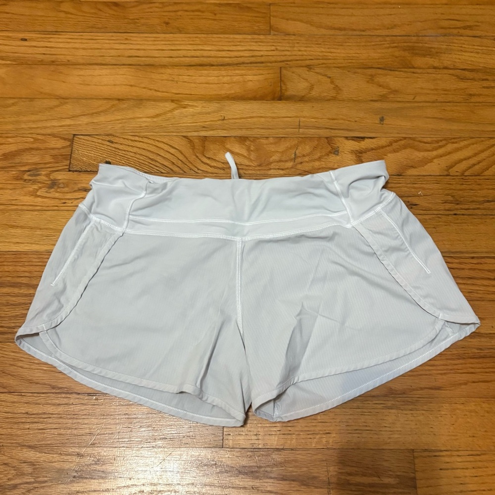 Lululemon speed up shorts white size 8